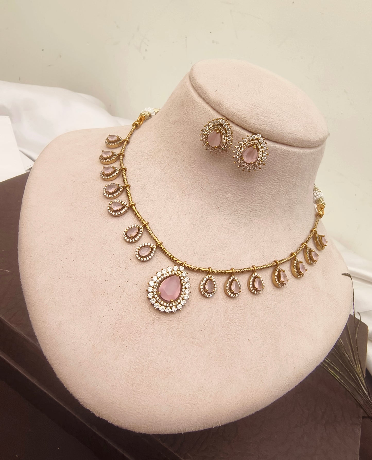 Neckchains