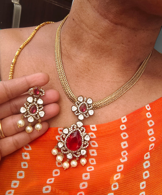 Mossiante dandapatti necklace